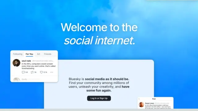 צילום מסך של דף הבית של Bluesky, עם הכיתוב "Welcome to the social internet" על רקע כחול עם עננים